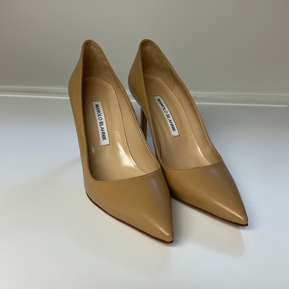 Manolo Blahnik Leather Pumps 90 NEW